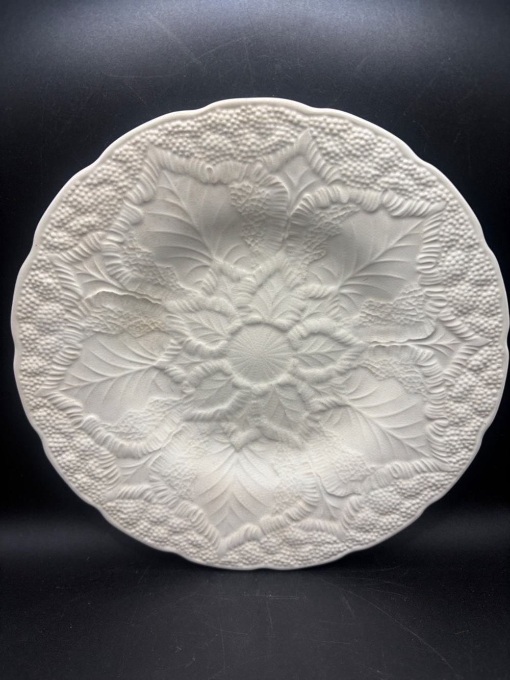 Wedgwood England Cauliflower Ware Etruria Majolica Embossed Plate Dish Tableware